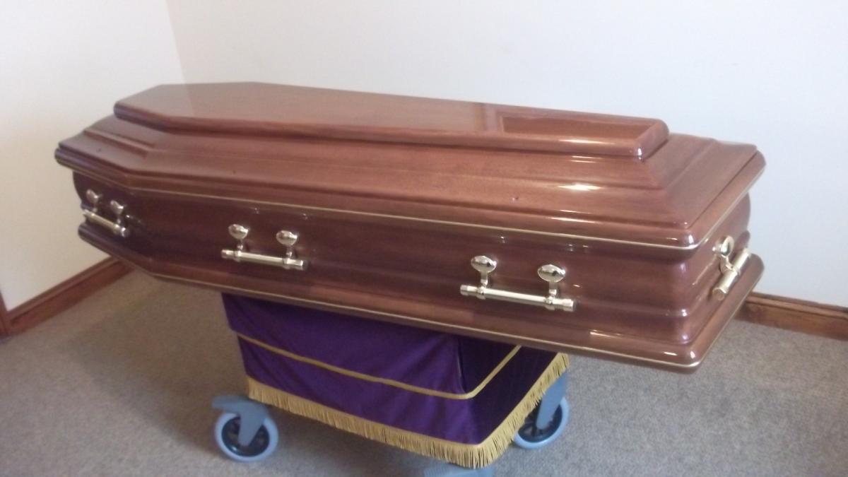 Solid Mahogany Italian Casket.JPG